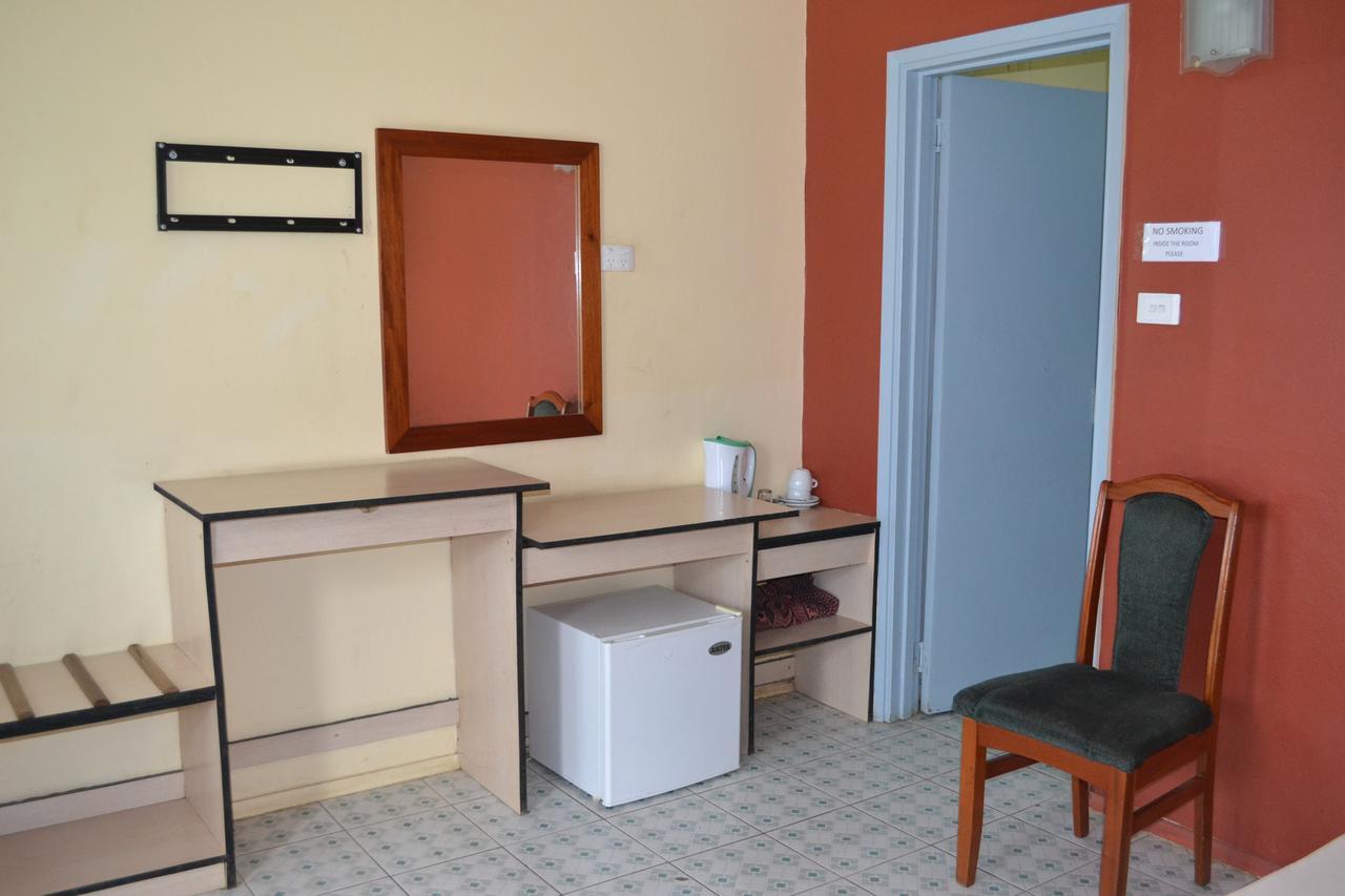 Funworld Plaza Hotel Nadi Eksteriør billede